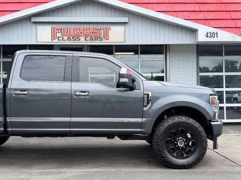 Used 2020 Ford F250 Platinum w/ FX4 Off-Road Package AWD/4WD image 11