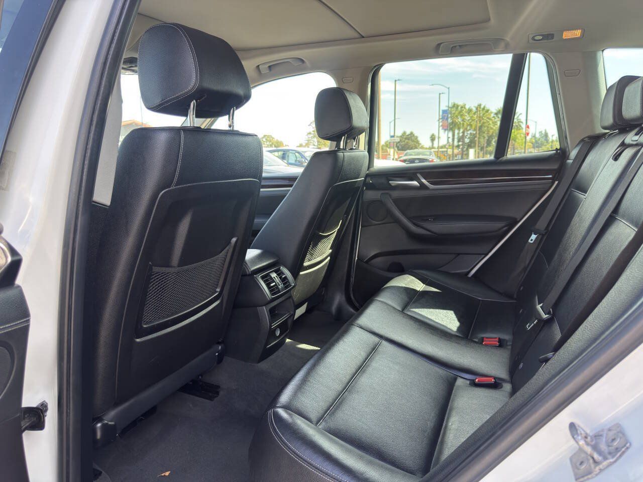 Used 2017 BMW X3 sDrive28i RWD image 11