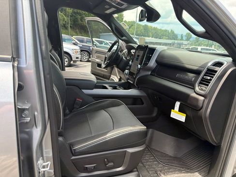 Used 2024 RAM 2500 Laramie w/ Sport Appearance Package AWD/4WD image 16