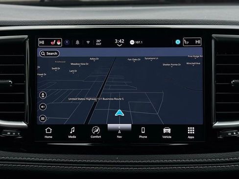 Used 2025 Chrysler Pacifica Limited image 41