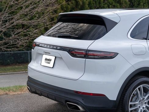 Certified 2023 Porsche Cayenne Platinum Edition AWD/4WD image 14