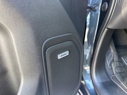 Used 2019 GMC Sierra 1500 SLT w/ SLT Premium Plus Package AWD/4WD image 30