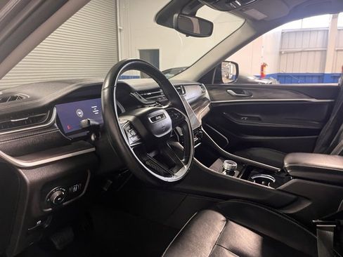 Used 2021 Jeep Grand Cherokee L Limited image 23