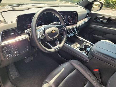 Used 2025 Chevrolet Tahoe LT AWD/4WD image 7