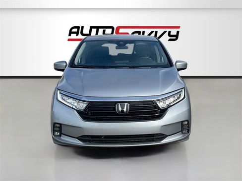 Used 2023 Honda Odyssey EX image 2