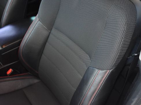Used 2017 Toyota Camry SE w/ Moonroof Package FWD image 15