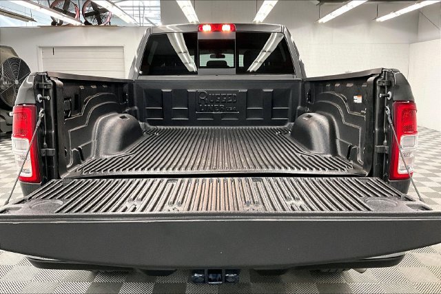 Used 2024 RAM 2500 Tradesman w/ Chrome Appearance Group AWD/4WD image 33