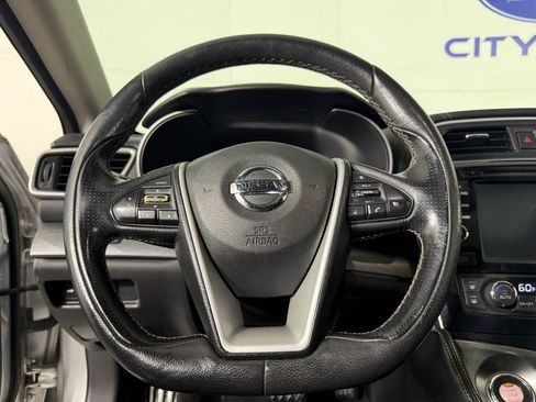 Used 2017 Nissan Maxima 3.5 SL w/ Interior Lighting Package image 23