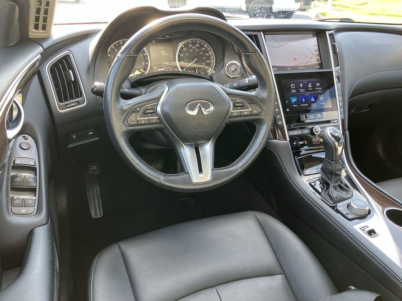 Used 2019 INFINITI Q50 Luxe w/ Essential Package (3.0T Luxe) AWD/4WD image 15