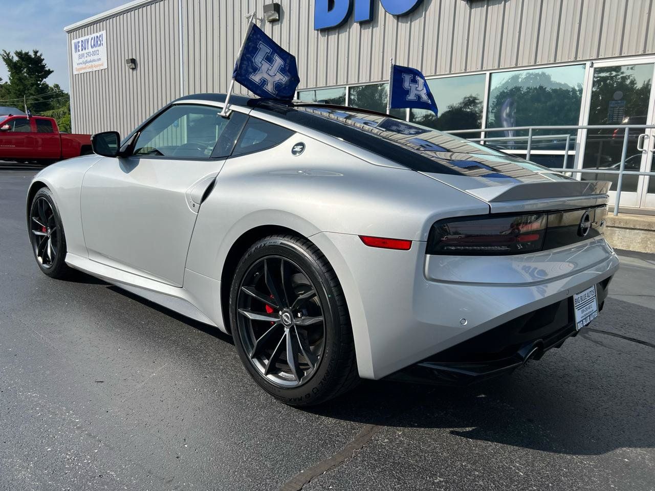 Used 2023 Nissan Z w/ Floor Mat Package (L93) RWD image 3