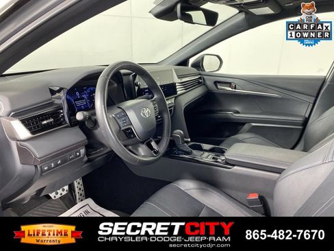 Used 2025 Toyota Camry XSE FWD image 10