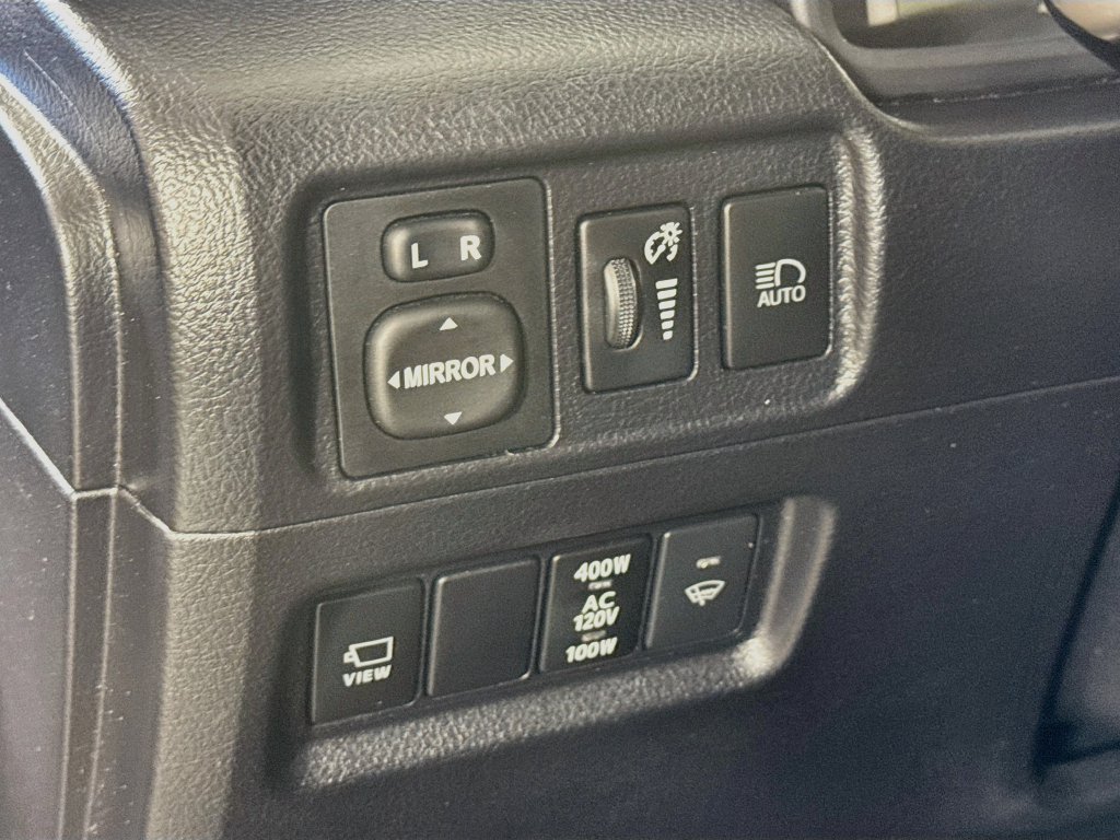 Used 2024 Toyota 4Runner Limited AWD/4WD image 10