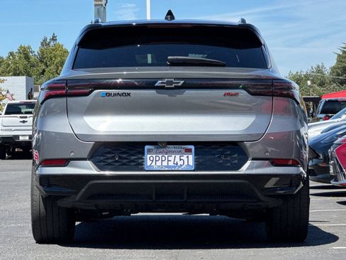 Used 2024 Chevrolet Equinox EV RS FWD image 6