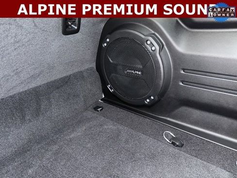 Used 2024 Jeep Wrangler Unlimited Sahara w/ Technology Group image 5