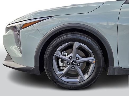 Certified 2025 Kia K4 LXS FWD image 8