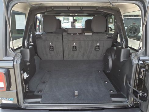 Used 2023 Jeep Wrangler Unlimited AWD/4WD image 14