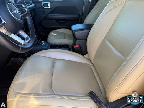 Used 2018 Jeep Wrangler Unlimited Rubicon w/ Dual Top Group image 12