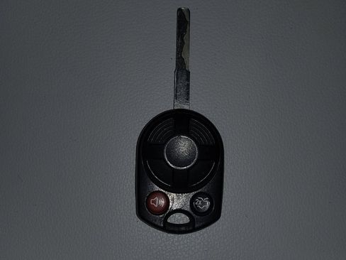 Used 2018 Ford Escape SEL w/ SEL Sport Appearance Package image 32