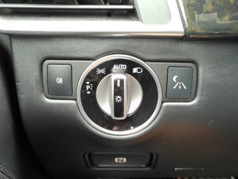Used 2015 Mercedes-Benz GL 63 AMG 4MATIC image 41