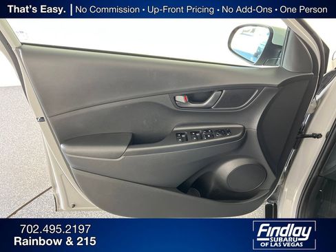 Used 2022 Hyundai Kona SEL image 13
