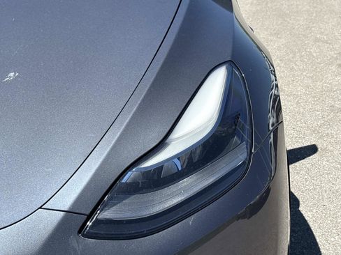 Used 2022 Tesla Model Y Performance AWD/4WD image 11