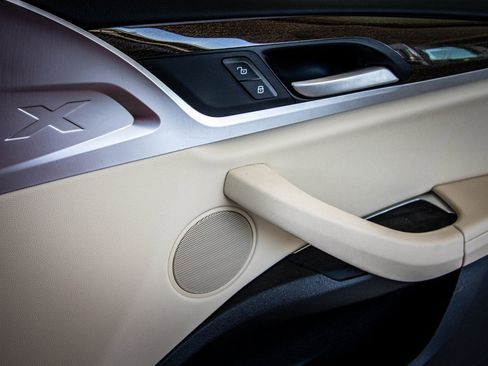 Used 2021 BMW X3 sDrive30i w/ Premium Package image 39