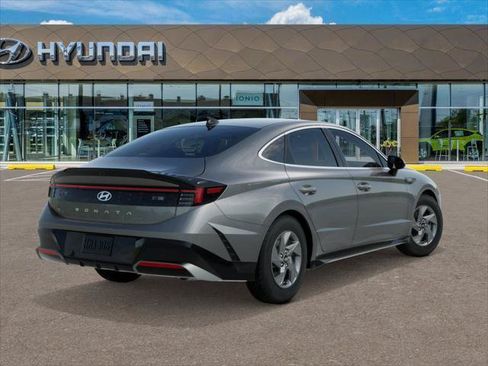 New 2026 Hyundai Sonata SE FWD image 4