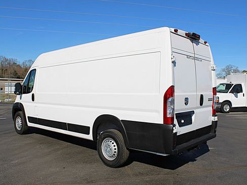 Used 2024 RAM ProMaster 3500 w/ Safety Group image 5