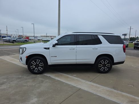 Certified 2022 GMC Yukon AT4 AWD/4WD image 4