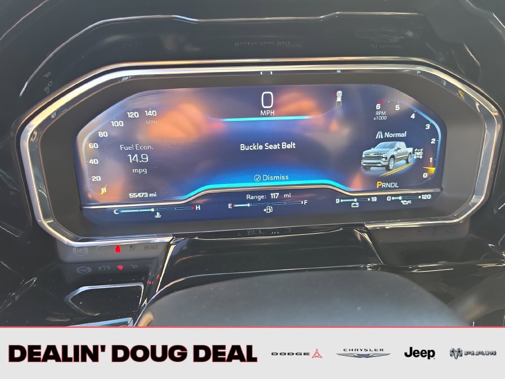 Used 2025 Chevrolet Silverado 1500 LT AWD/4WD image 16