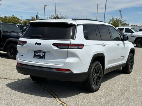 New 2026 Jeep Grand Cherokee L 4WD image 7