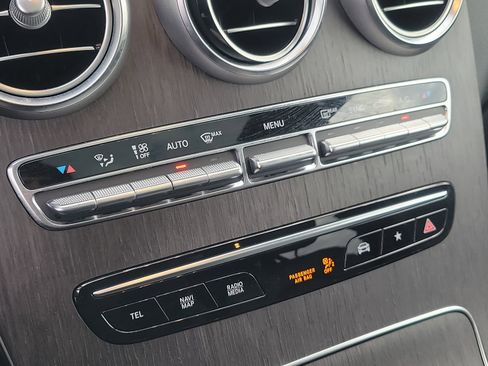 Used 2022 Mercedes-Benz GLC 300 GLC 300 image 16