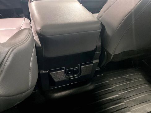 Used 2024 Ford F150 XL image 27