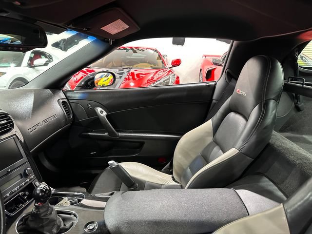 Used 2008 Chevrolet Corvette Z06 w/ Preferred Equipment Group RWD image 10