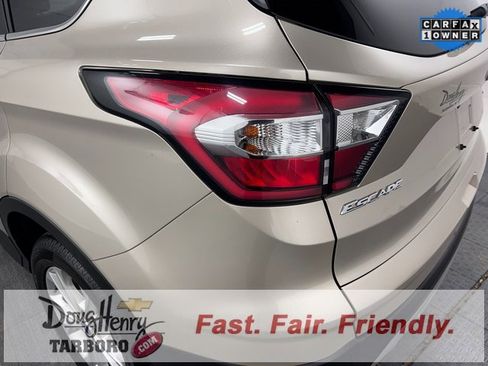 Used 2017 Ford Escape SE image 13