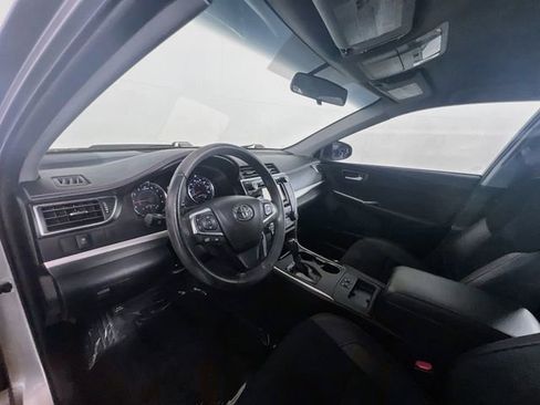 Used 2015 Toyota Camry XSE FWD image 17