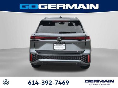 New 2026 Volkswagen Tiguan SE R-Line image 9