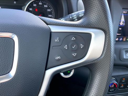 Used 2023 GMC Terrain SLE w/ Driver Convenience Package AWD/4WD image 25