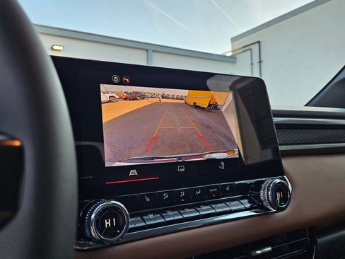 New 2026 GMC Canyon AT4 image 17