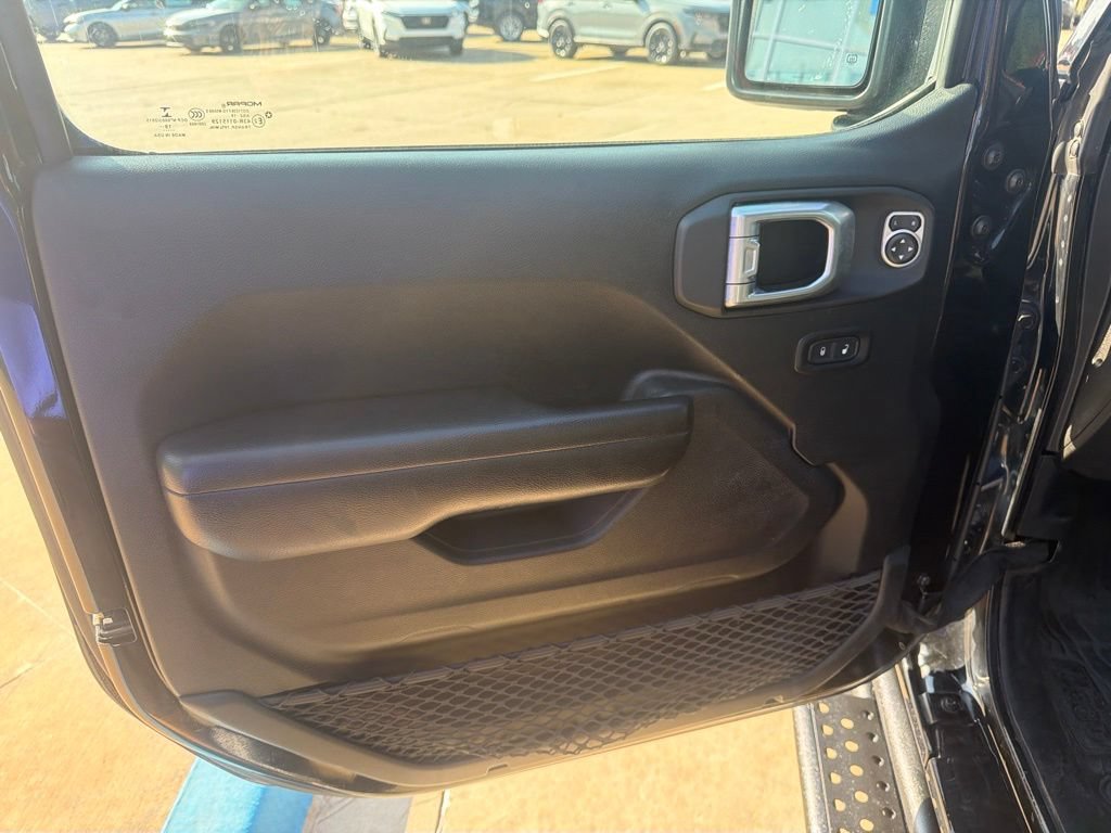 Used 2020 Jeep Wrangler Unlimited Rubicon AWD/4WD image 16