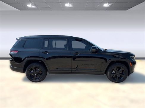 New 2025 Jeep Grand Cherokee L Limited w/ Luxury Tech Group II image 7