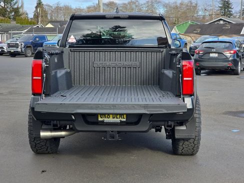 Used 2026 Toyota Tacoma SR5 AWD/4WD image 9
