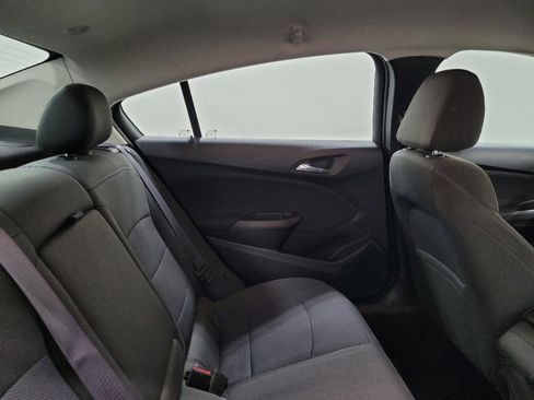 Used 2016 Chevrolet Cruze LT FWD image 19