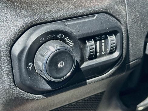 Used 2018 Jeep Wrangler Unlimited Rubicon AWD/4WD image 10