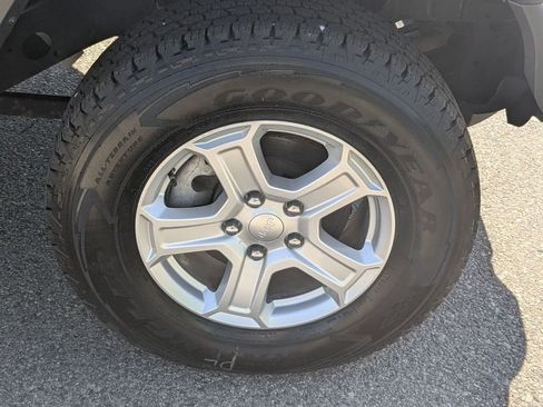 Used 2019 Jeep Wrangler Unlimited Sport S AWD/4WD image 13