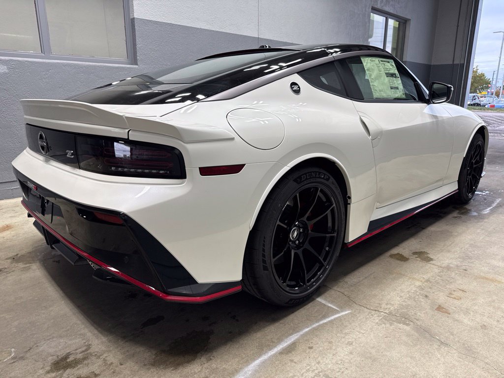 New 2027 Nissan Z NISMO w/ Essentials Package (NISMO) RWD image 3