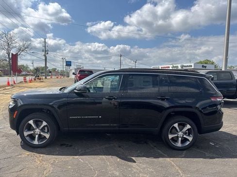 New 2026 Jeep Grand Cherokee L Limited w/ Luxury Tech Group II RWD image 6