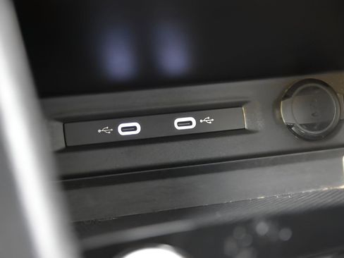 Used 2024 Volkswagen Taos S image 23