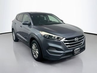 Used 2017 Hyundai Tucson SE FWD video 1