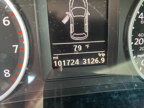 Used 2015 Volkswagen Tiguan S AWD/4WD image 11
